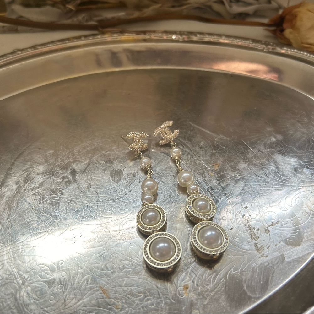 Pearl Drip Earrings